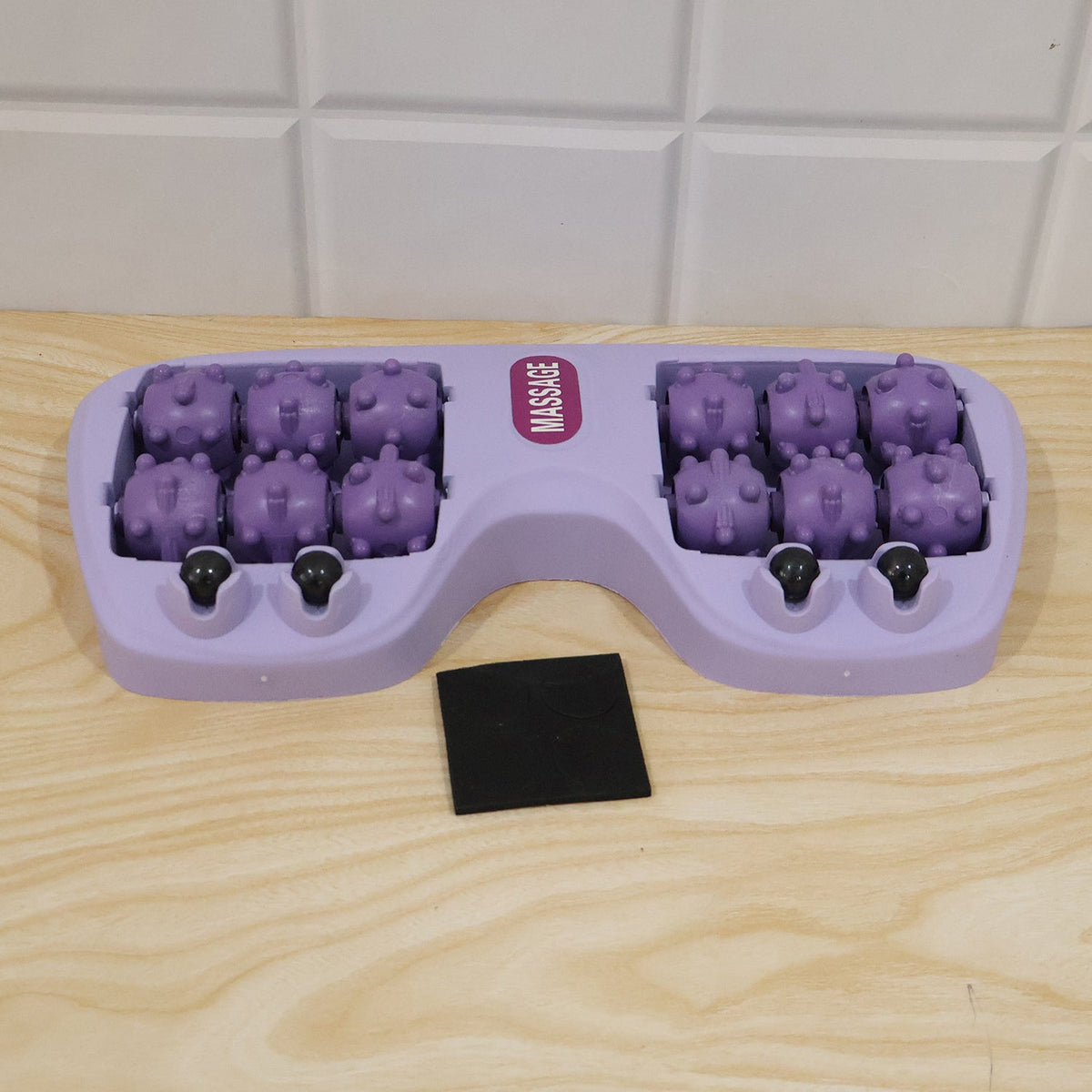 Manual Plastic Roller Foot Massager With Acupressure Nodes For Both Feet (1 Pc)