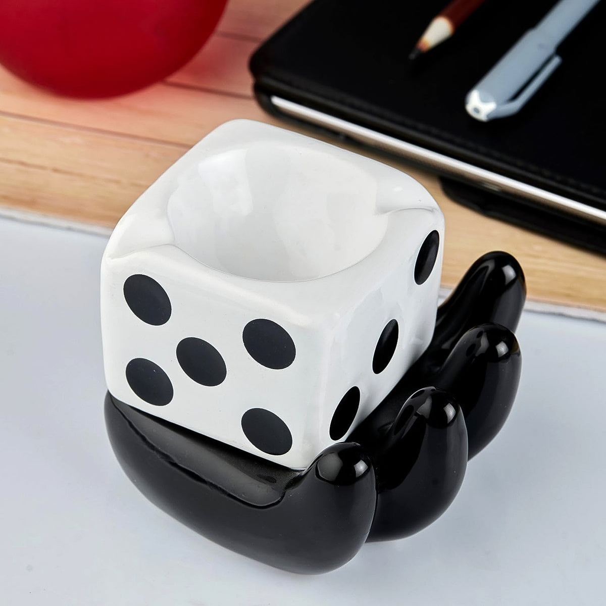 Ceramic Ashtray - Unique And Colourful Smoking Accessory With Retro Vibes - Funky Decor For Smokers And Collectors